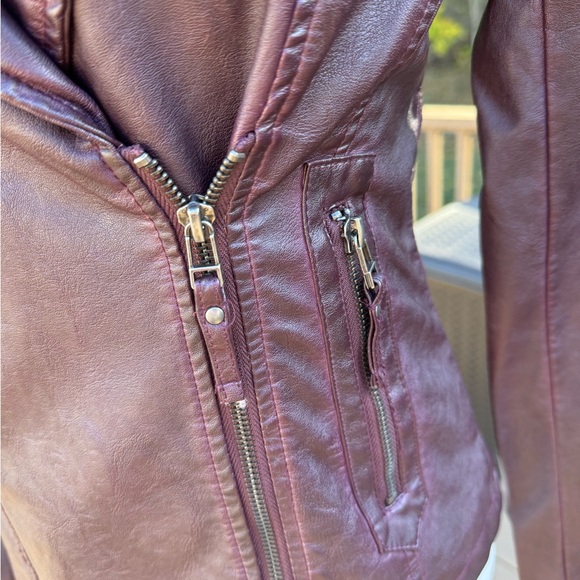 Max Studio Women’s Biker/Moto Style Jacket Dark Plum/Burgundy Size XSmall NWTS - Picture 2 of 8